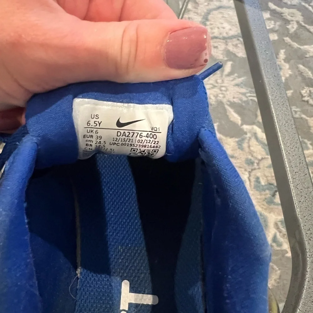 COPY - Nike youth tennis shoes